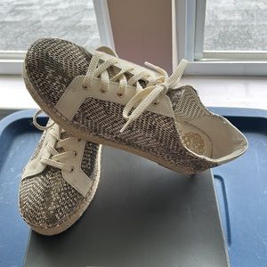 NEW Vince Camuto lace up espadrilles in Taupe shine and cream. Very comfy! Sz 8.